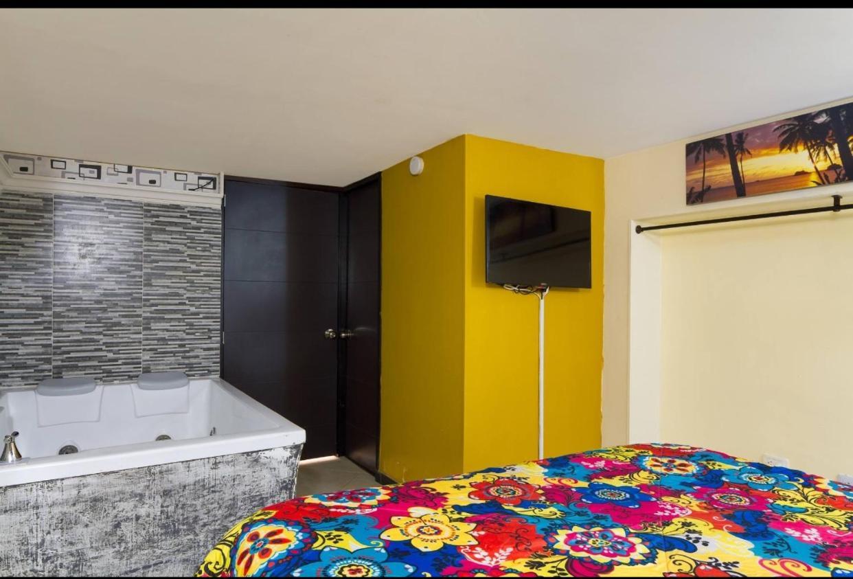 Apartamentos En El Poblado メデジン エクステリア 写真