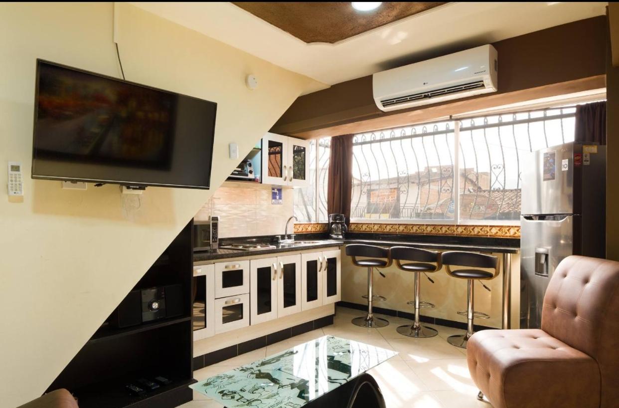 Apartamentos En El Poblado メデジン エクステリア 写真