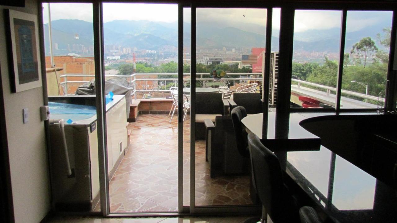 Apartamentos En El Poblado メデジン エクステリア 写真