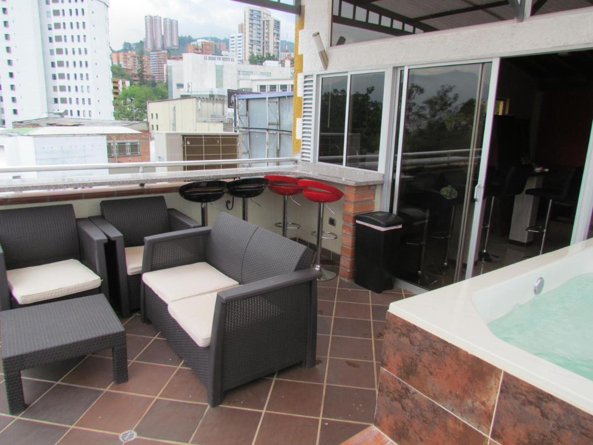 Apartamentos En El Poblado メデジン エクステリア 写真